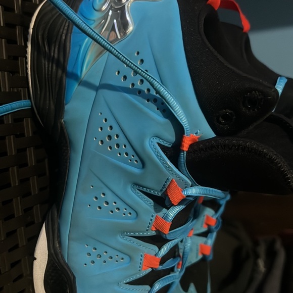 carmelo anthony signature shoe